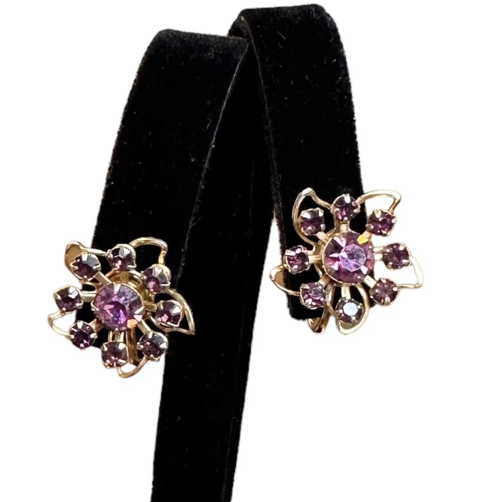 Vintage Purple Prong Set Rhinestone Flower Screw Back Earrings
